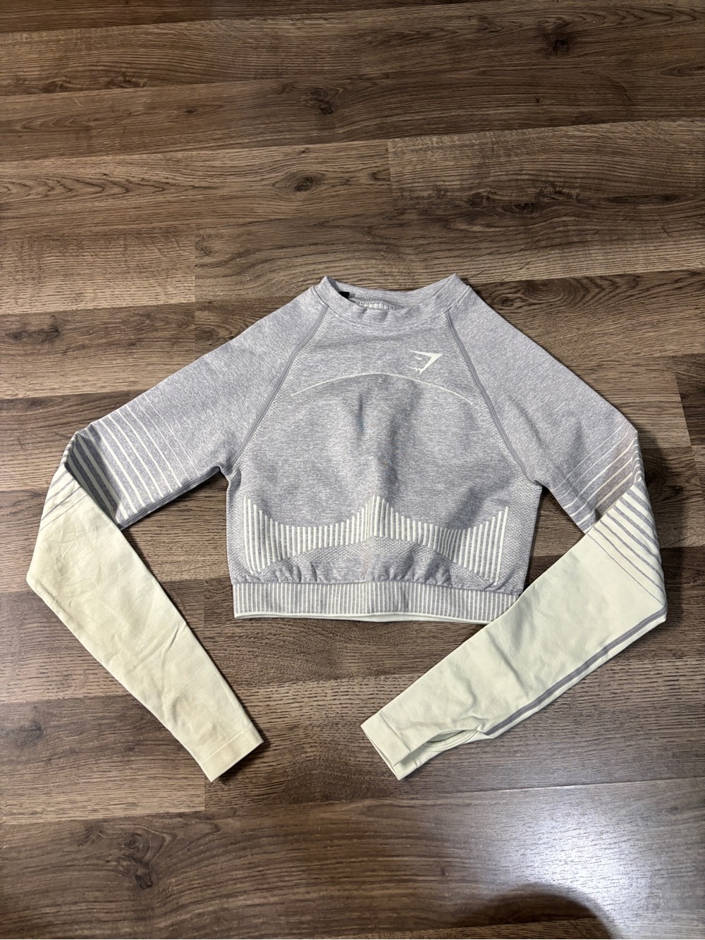 Gymshark Light Gray Crop Long-Sleeve Top with Cream Sleeves